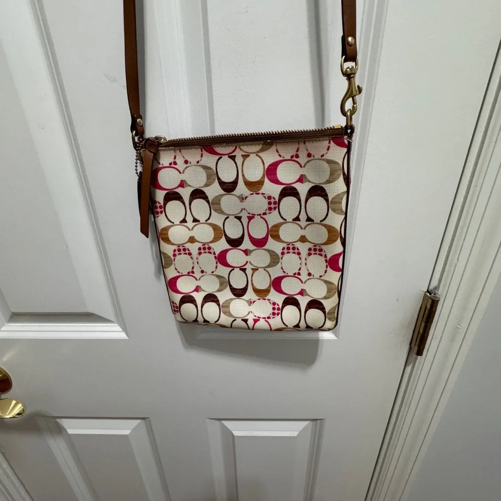 Coach crossbody bag_2